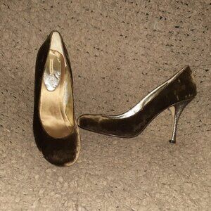 MAX STUDIO-Troy-Olive/Brown Velvet Round Toe Pumps-Filagree Heel-Sz 10-Near Mint